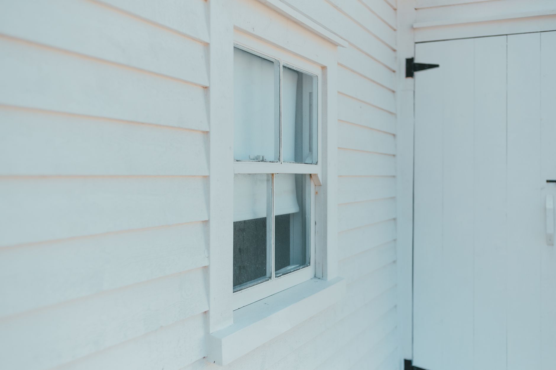 Essential Home Siding Tips for Enhancing Curb Appeal and Durability